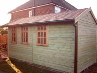 8 x 16 Leisure Room with Framed Double Doors and Felt Tiles